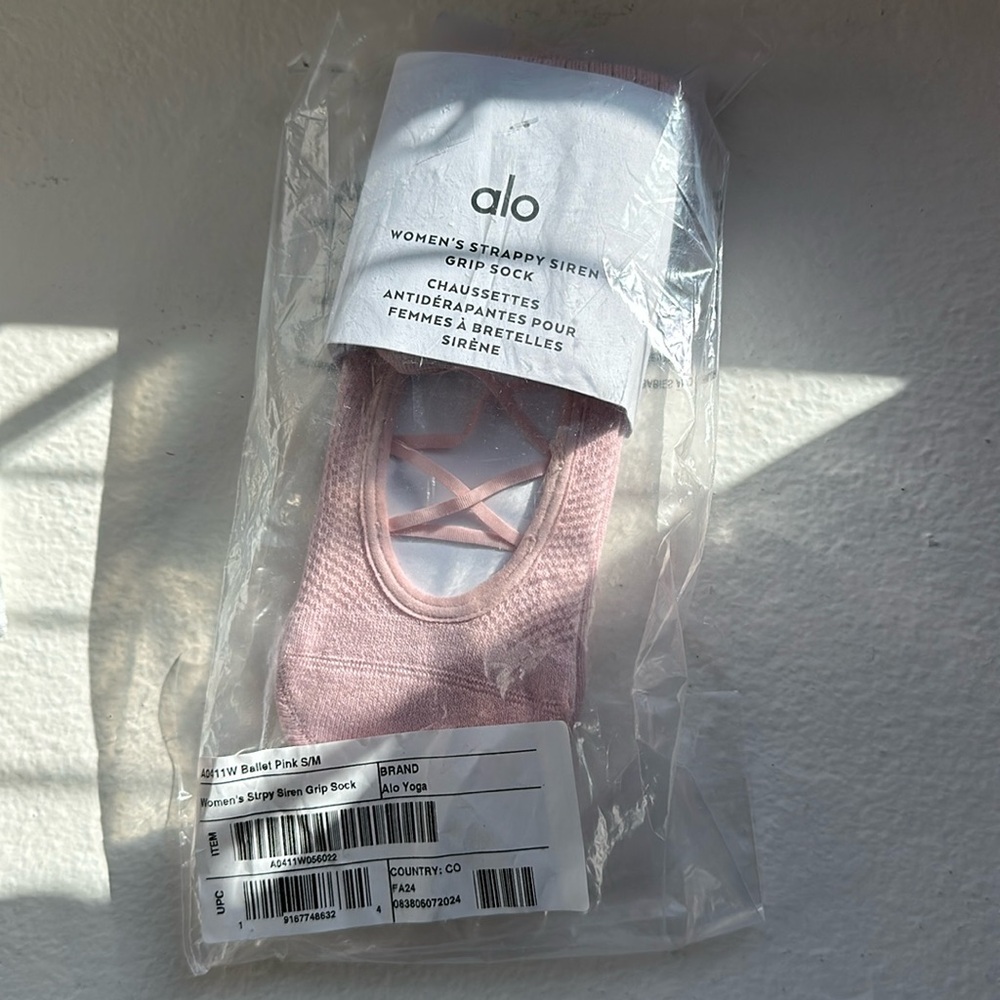 nwt alo scrappy siren grip sock ballet pink s/m